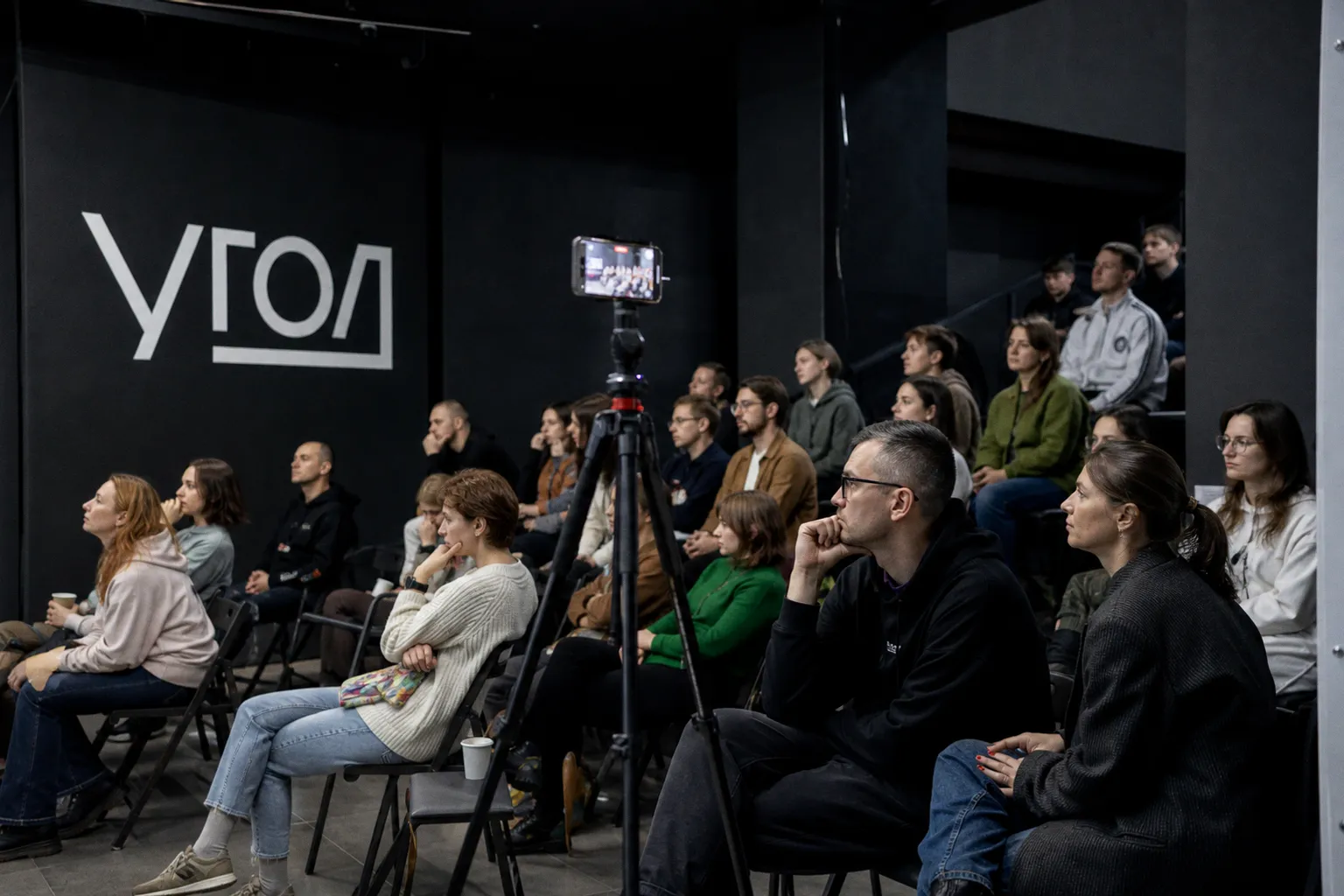 Фестиваль «Цветы и повседневность» в творческой лаборатории «Угол»